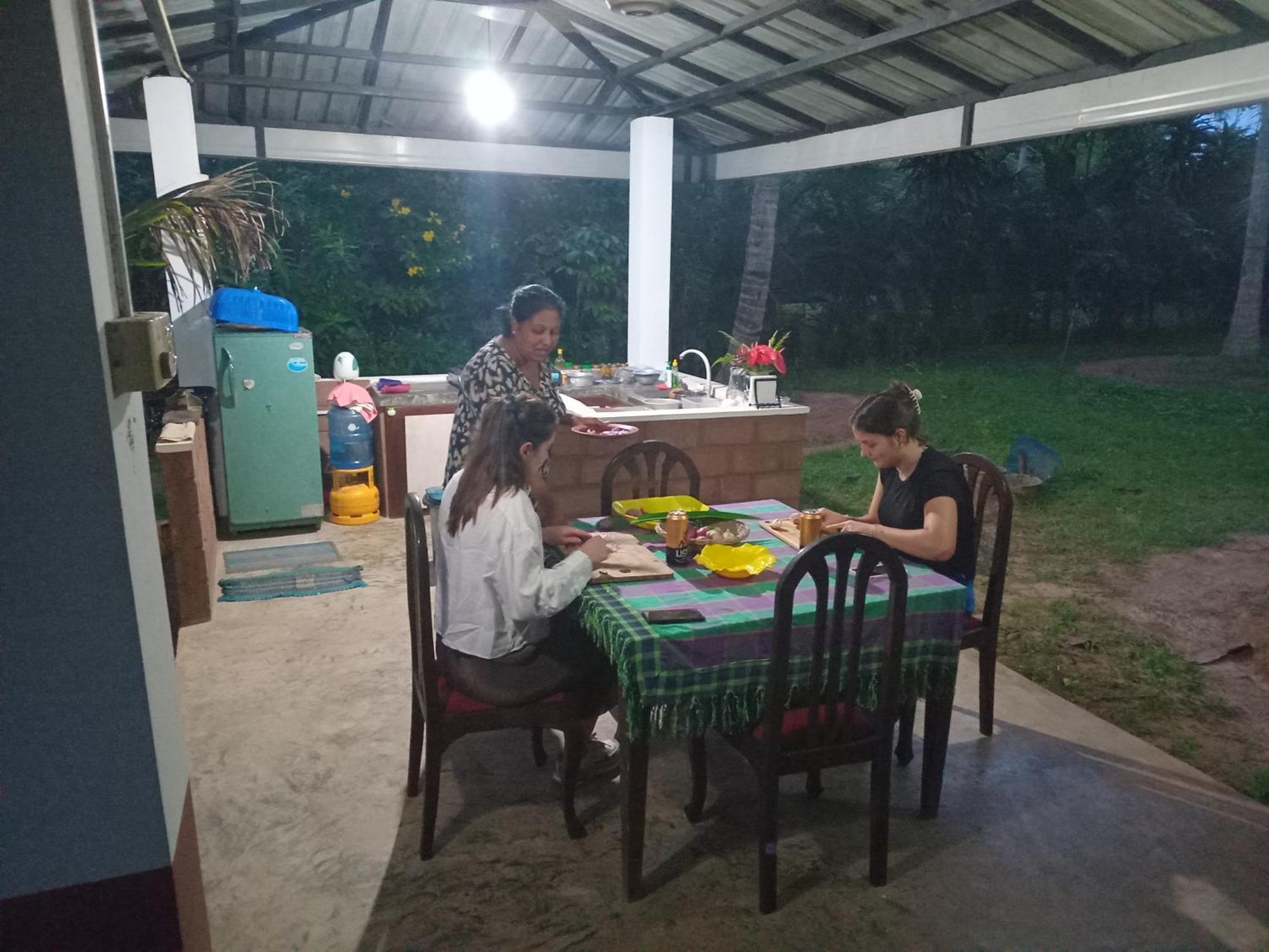 Elegant Hamlets Home Stay Chilaw Exteriör bild