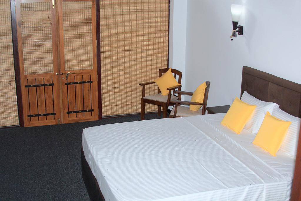 Elegant Hamlets Home Stay Chilaw Exteriör bild